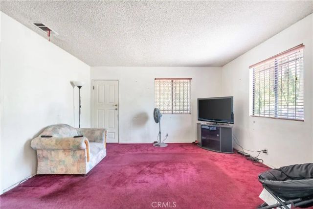 4615 Brunswick Avenue, Los Angeles, CA 90039