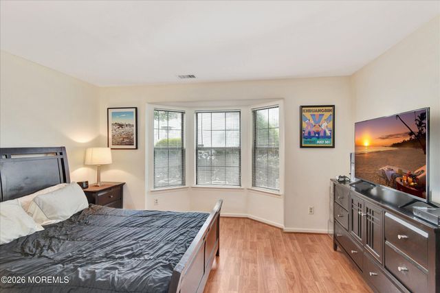 54 Lear Court, East Brunswick, NJ 08816