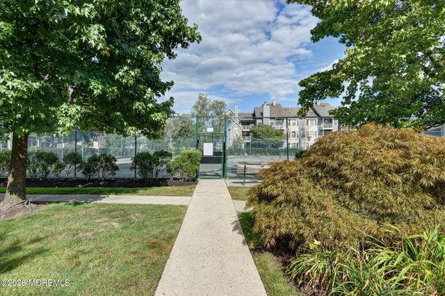 54 Lear Court, East Brunswick, NJ 08816