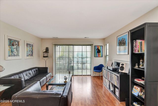 54 Lear Court, East Brunswick, NJ 08816