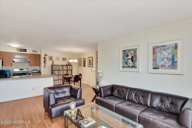 54 Lear Court, East Brunswick, NJ 08816