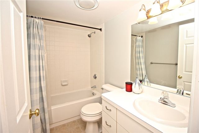 38 Lawton Brook Lane, Portsmouth, RI 02871