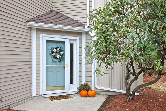 38 Lawton Brook Lane, Portsmouth, RI 02871