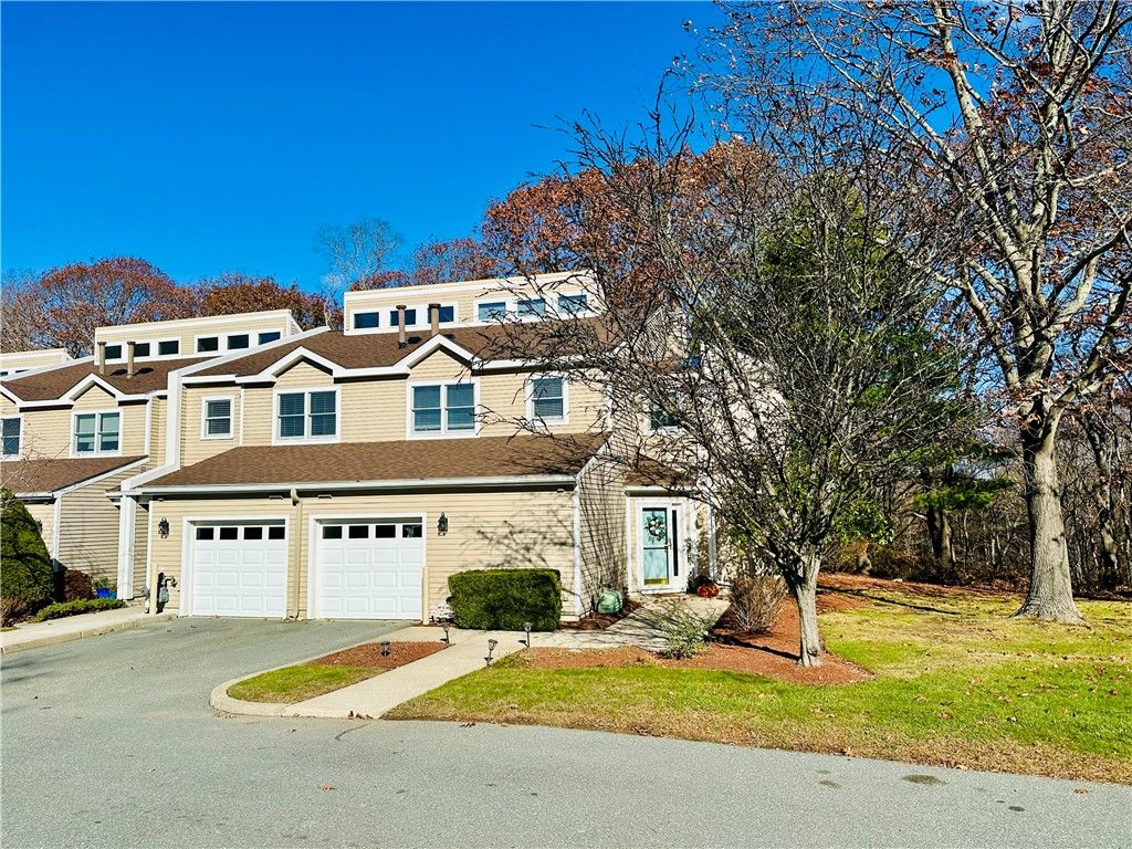 38 Lawton Brook Lane, Portsmouth, RI 02871