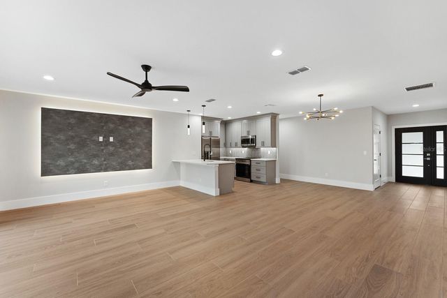 455 RIVERVIEW AVENUE, Sanford, FL 32771