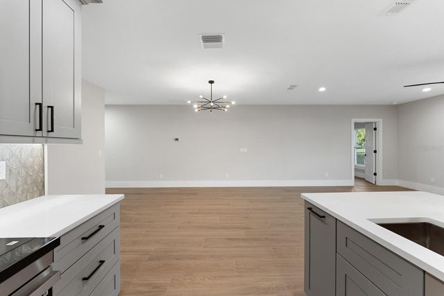 455 RIVERVIEW AVENUE, Sanford, FL 32771