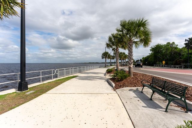455 RIVERVIEW AVENUE, Sanford, FL 32771