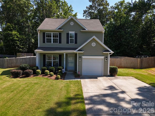 10731 Forest Drive, Matthews, NC 28105