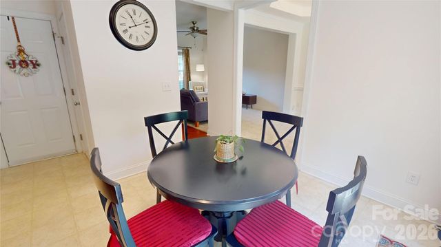 10731 Forest Drive, Matthews, NC 28105