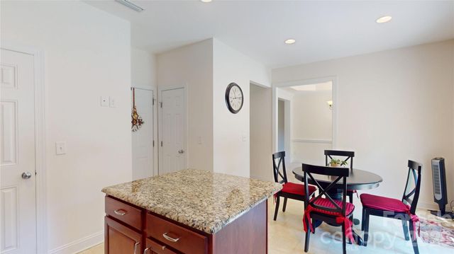 10731 Forest Drive, Matthews, NC 28105