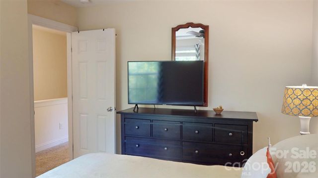 10731 Forest Drive, Matthews, NC 28105