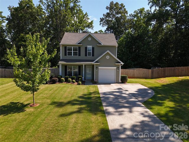 10731 Forest Drive, Matthews, NC 28105