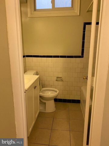 1235 HOLBROOK TER NE, Washington, DC 20002