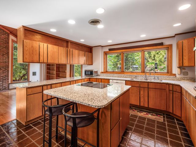 1109 Millcreek Lane, Upper Arlington, OH 43220