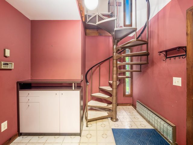 1109 Millcreek Lane, Upper Arlington, OH 43220