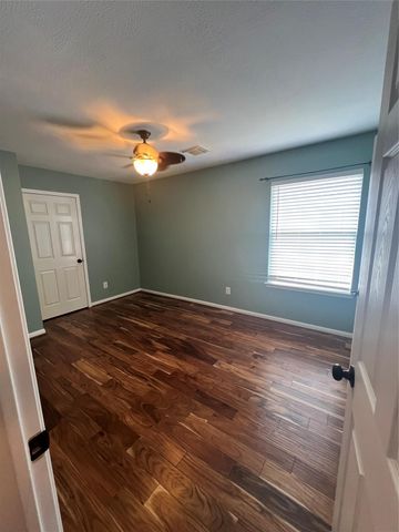 26 Merit Woods Place, The Woodlands, TX 77382