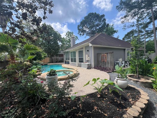 26 Merit Woods Place, The Woodlands, TX 77382