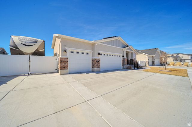5647 KESTREL LN, Stansbury Park, UT 84074