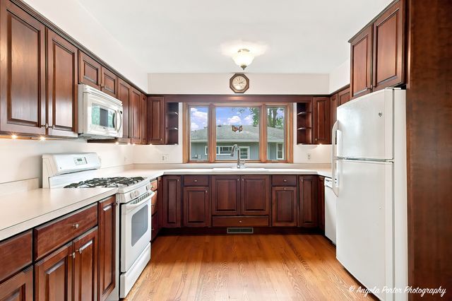 303 N Green Street, Mchenry, IL 60050