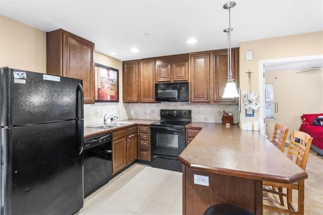 6980 Laverne Drive S, Mobile, AL 36618