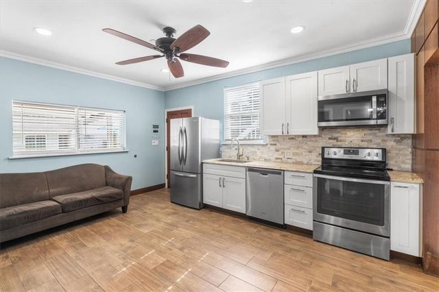 6980 Laverne Drive S, Mobile, AL 36618