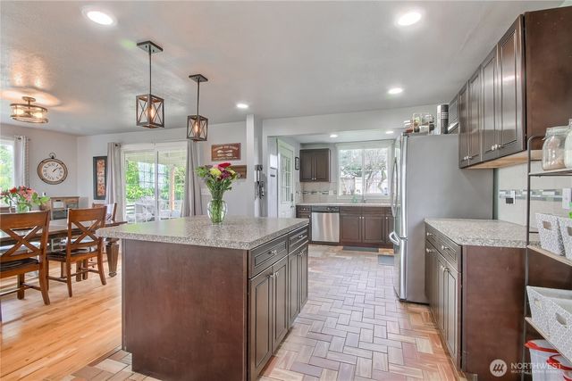 7417 S Prospect Street, Tacoma, WA 98409