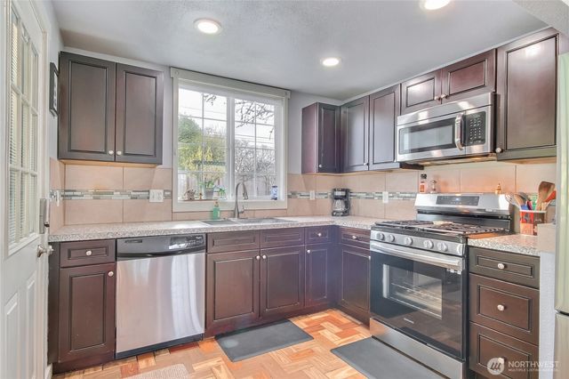 7417 S Prospect Street, Tacoma, WA 98409