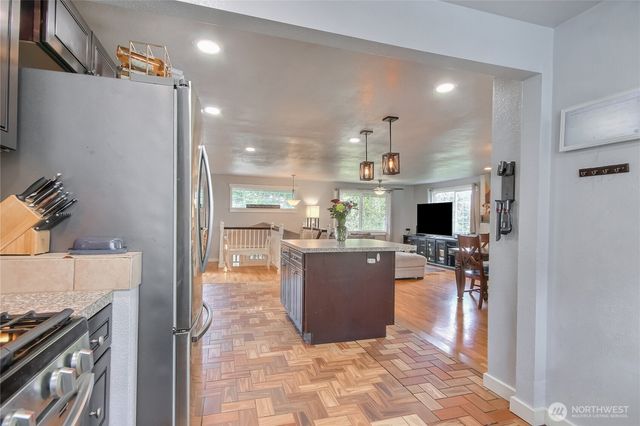 7417 S Prospect Street, Tacoma, WA 98409