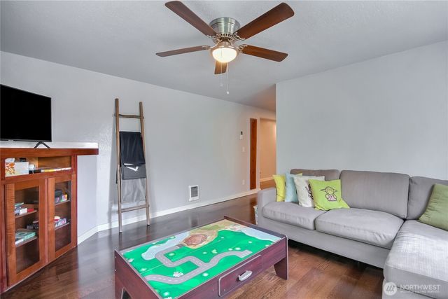 7417 S Prospect Street, Tacoma, WA 98409