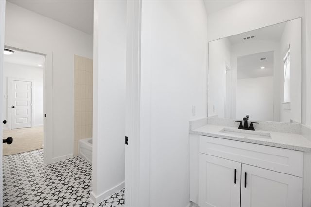 5318 Latigo Court, Alvin, TX 77511