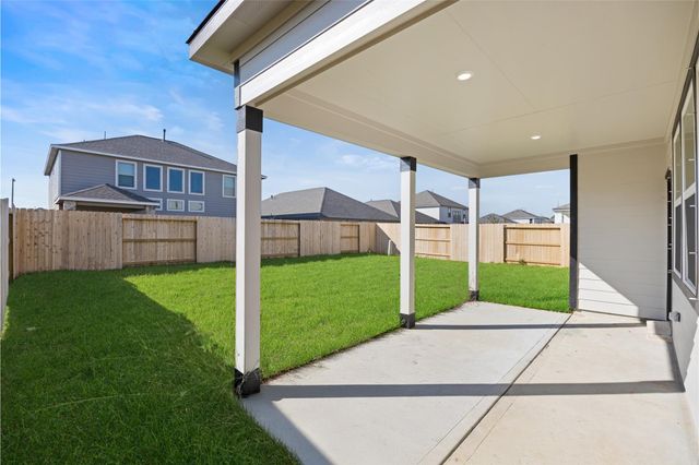 5318 Latigo Court, Alvin, TX 77511