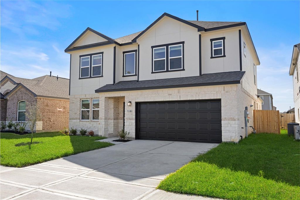 5318 Latigo Court, Alvin, TX 77511