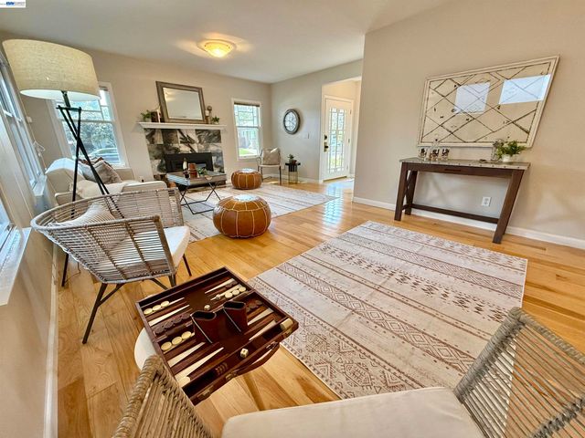 980 Victoria Ave, San Leandro, CA 94577