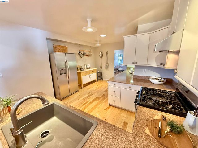 980 Victoria Ave, San Leandro, CA 94577