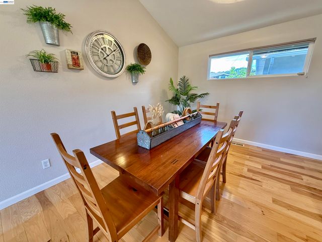 980 Victoria Ave, San Leandro, CA 94577