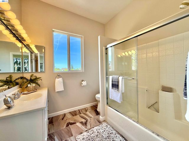 980 Victoria Ave, San Leandro, CA 94577