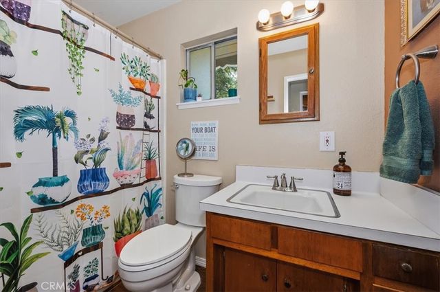1069 Jungfrau Drive, Crestline, CA 92325