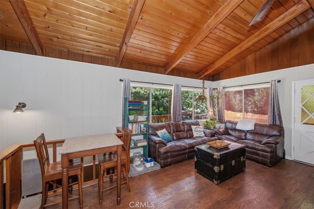 1069 Jungfrau Drive, Crestline, CA 92325
