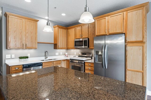 4735 Victor Path 6, Hugo, MN 55038