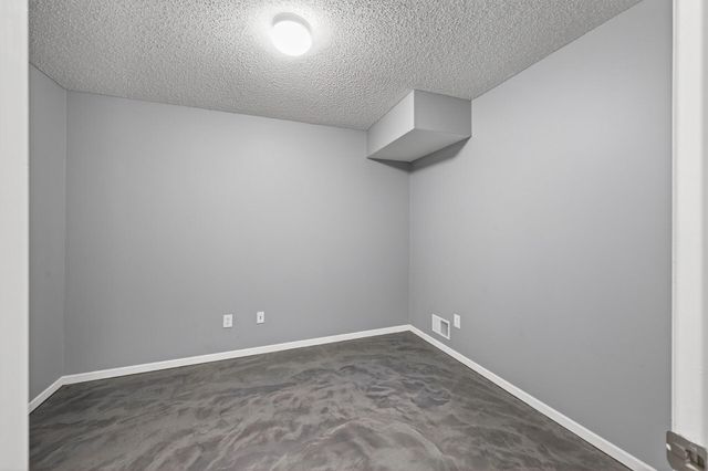 4735 Victor Path 6, Hugo, MN 55038