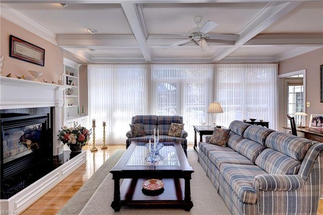 125 Sir Thomas Lunsford DR, Williamsburg, VA 23185