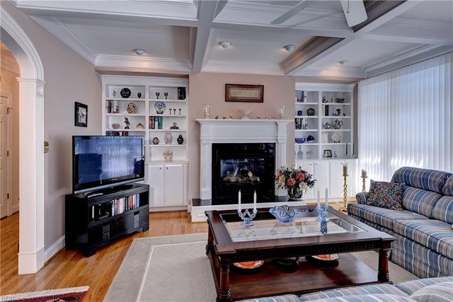 125 Sir Thomas Lunsford DR, Williamsburg, VA 23185