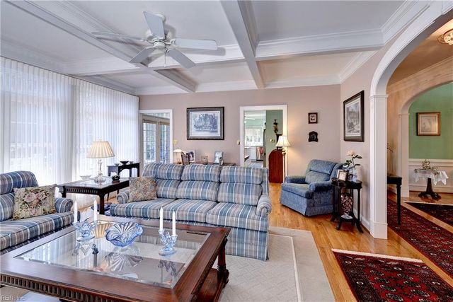 125 Sir Thomas Lunsford DR, Williamsburg, VA 23185