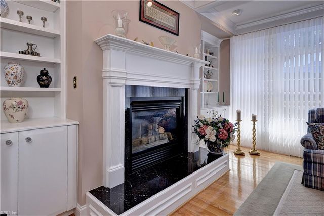 125 Sir Thomas Lunsford DR, Williamsburg, VA 23185