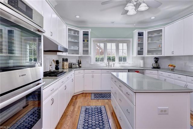 125 Sir Thomas Lunsford DR, Williamsburg, VA 23185