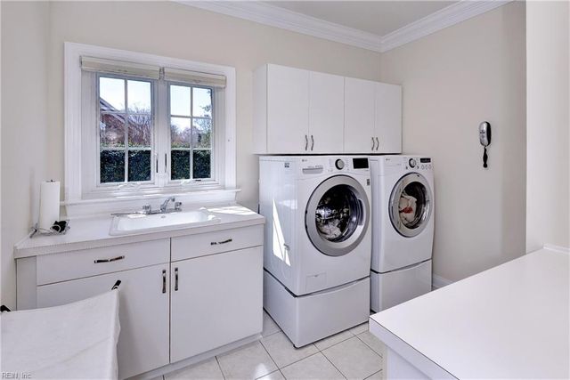 125 Sir Thomas Lunsford DR, Williamsburg, VA 23185