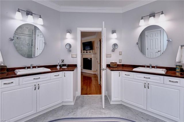 125 Sir Thomas Lunsford DR, Williamsburg, VA 23185