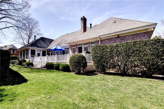 125 Sir Thomas Lunsford DR, Williamsburg, VA 23185