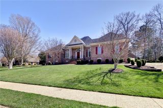 125 Sir Thomas Lunsford DR, Williamsburg, VA 23185
