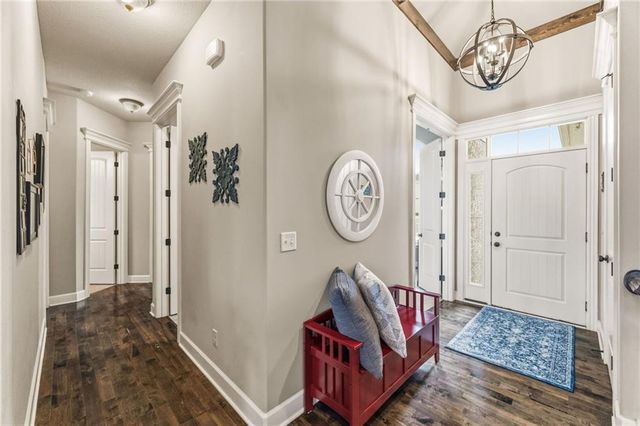 2833 NE Parkview Lane, Lee's Summit, MO 64086